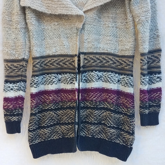Maurices Woman’s Size L Cardigan Sweater - Picture 3 of 16